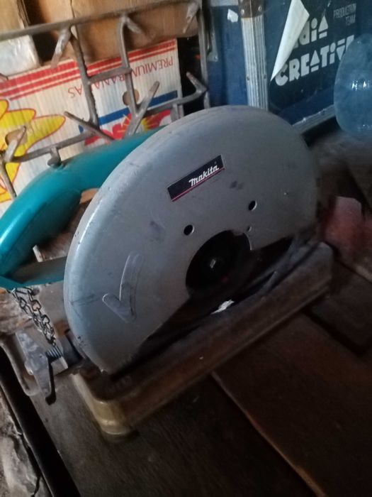 Makita 2414 NB монтажная пила.