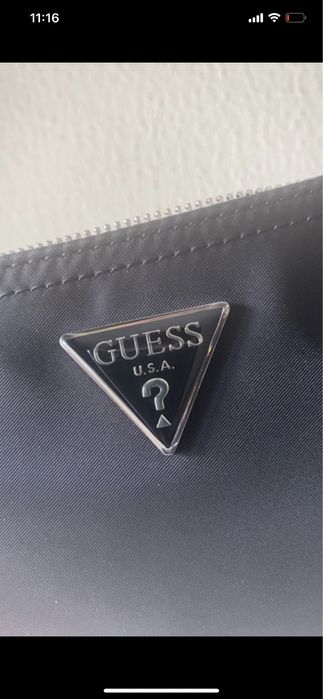 Mala marca Guess Preta