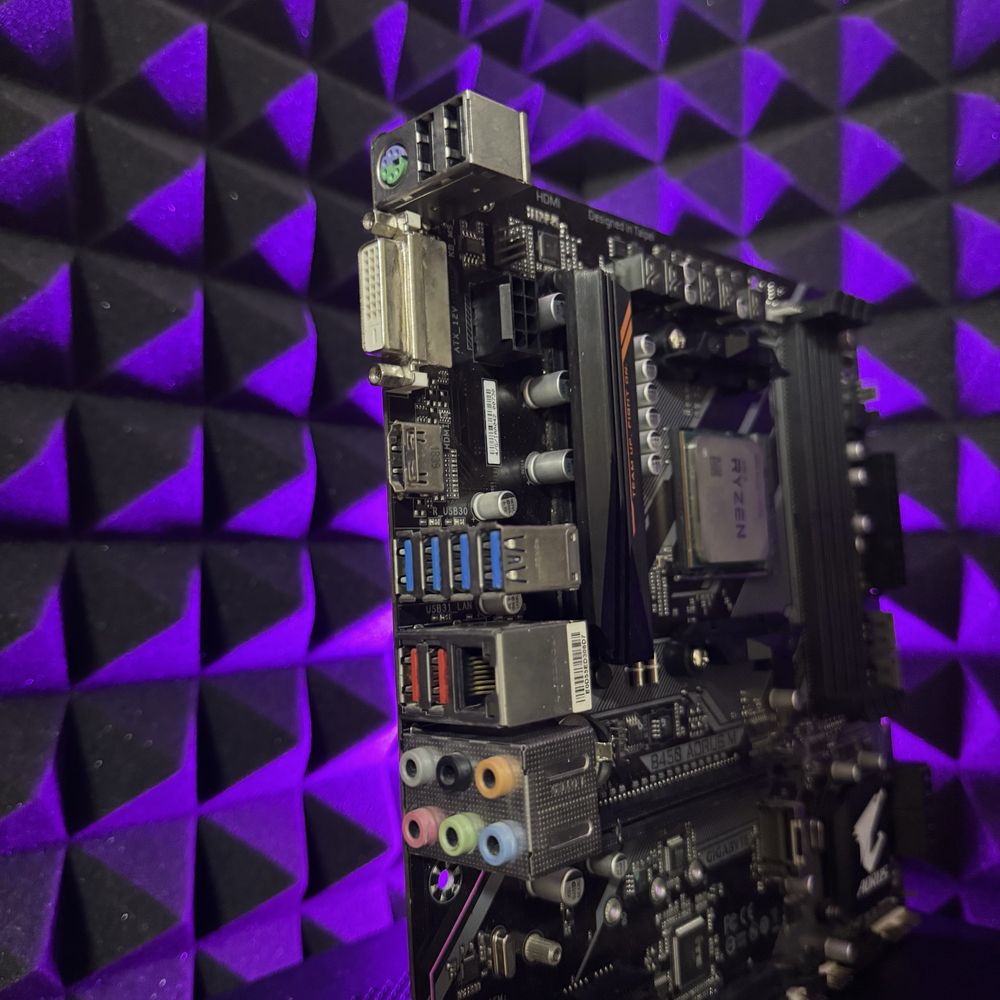 Комплект Ryzen 7 3700X, B450 Aorus материнська плата, процесор