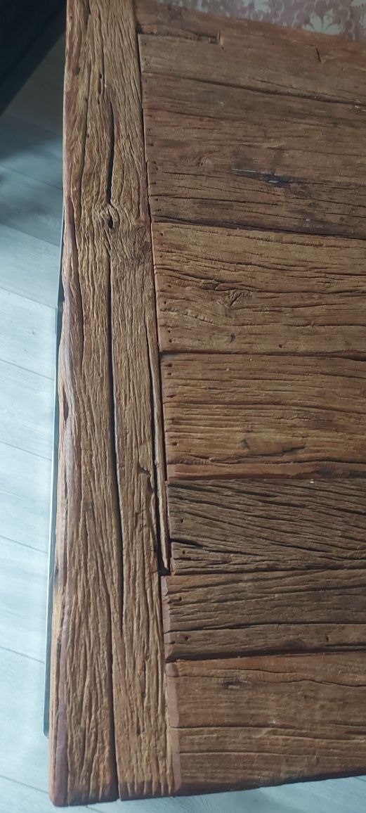 designerski teakowy stół z drewna ze starych łodzi