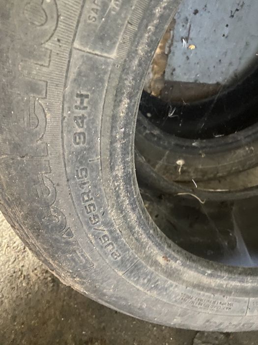 R15 205,65 good eyr,