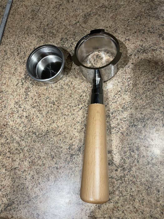 Продам новий холдер(бездонний)51мм+корзина 15-16г