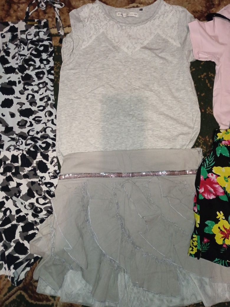 Пакет летних вещей на девочку 8-9-10лет шорты,футболки,комбинезон,лоси