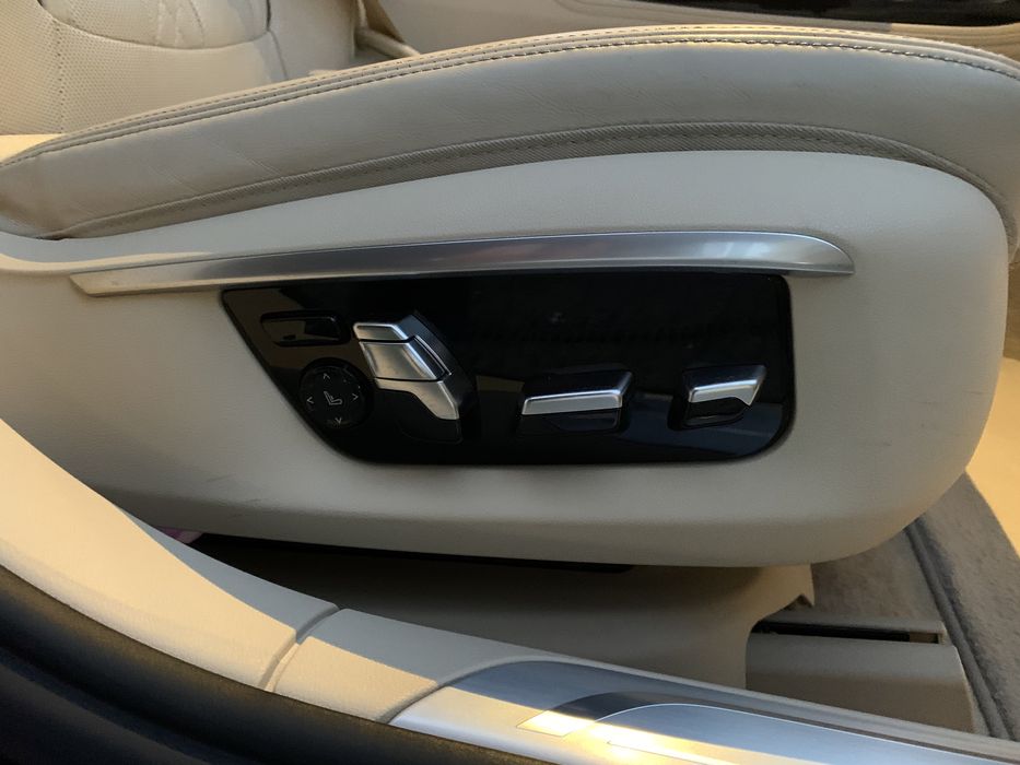 Автомобіль Bmw 750l xd G12