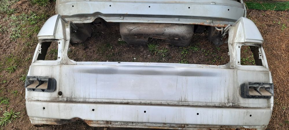Задняя панель в сборе ВАЗ  2110 2170 Приора седан