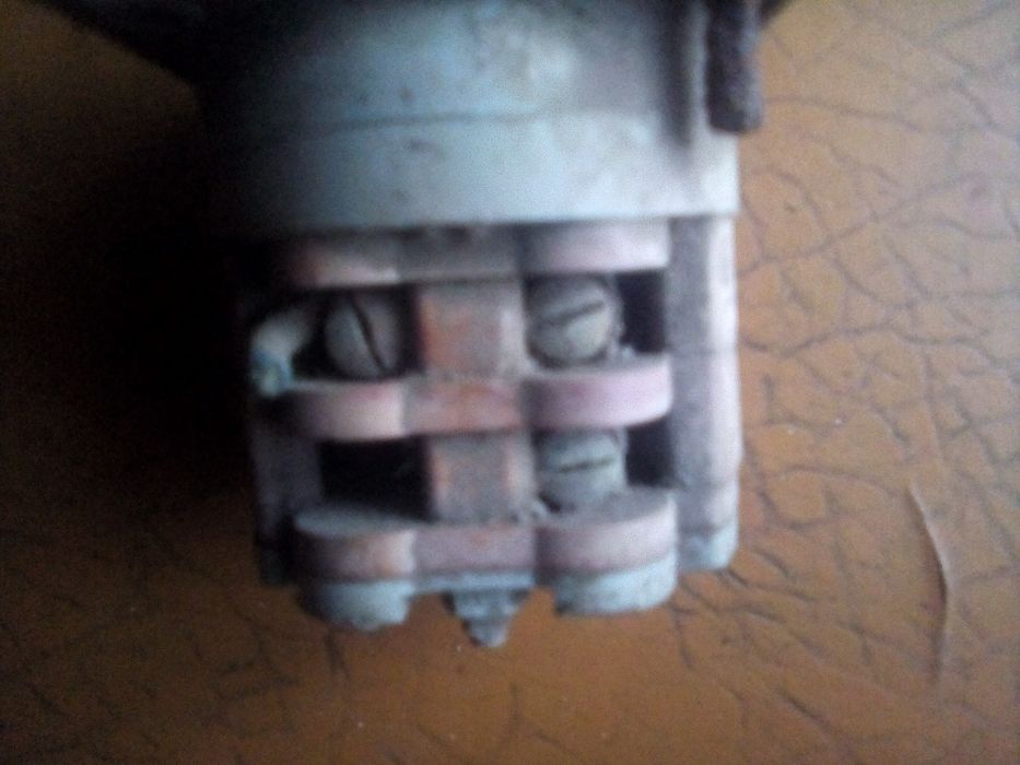 Продам  ,конденсатори ,   линии задержки