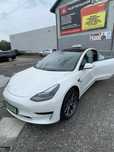 Wynajem Taxi Tesla 3