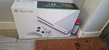 Konsola xbox one series S 1TB 2pady komplet