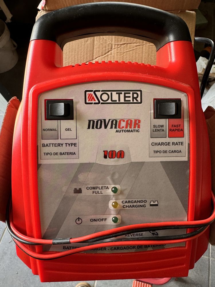 Carregador de Baterias Automático
