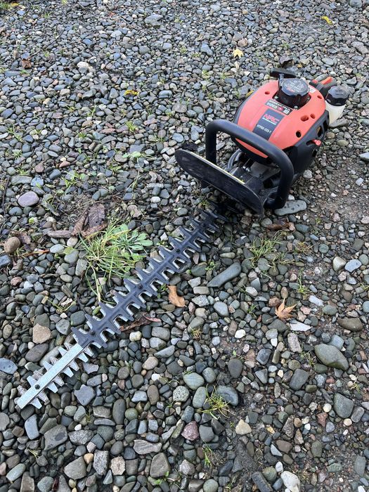 Spalinowe nożyce do żywopłotu NAC HTP60-225-T