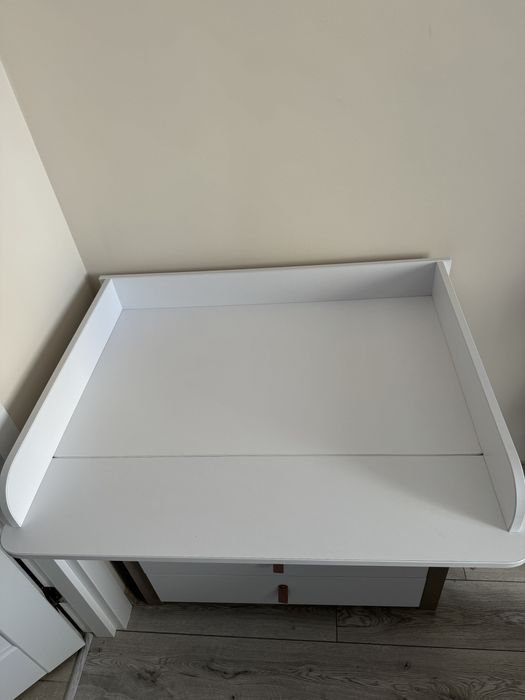 Комод з пеленальним столиком