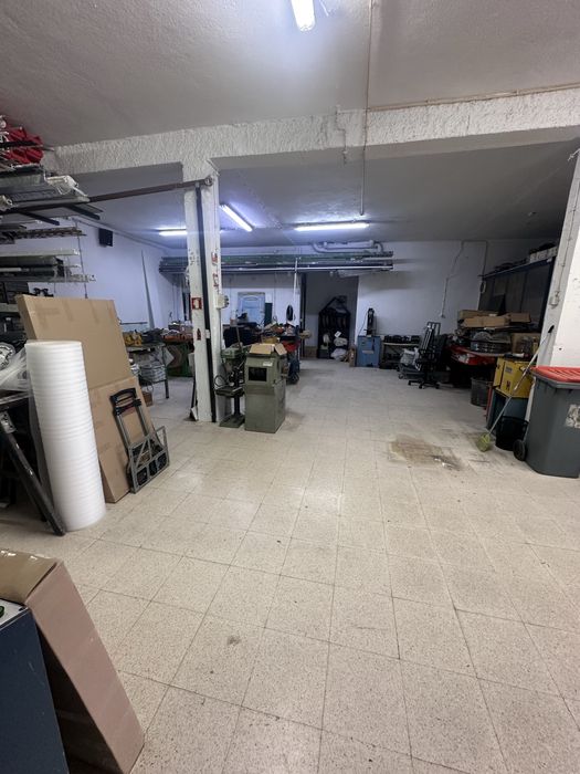 Armazém 200 m2 Abobóda