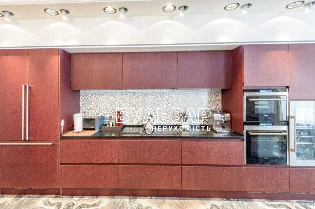 VIP!! Продам 3 к.кв Новостой ЖК Мир пер. Отакара Яроша, Бот Сад