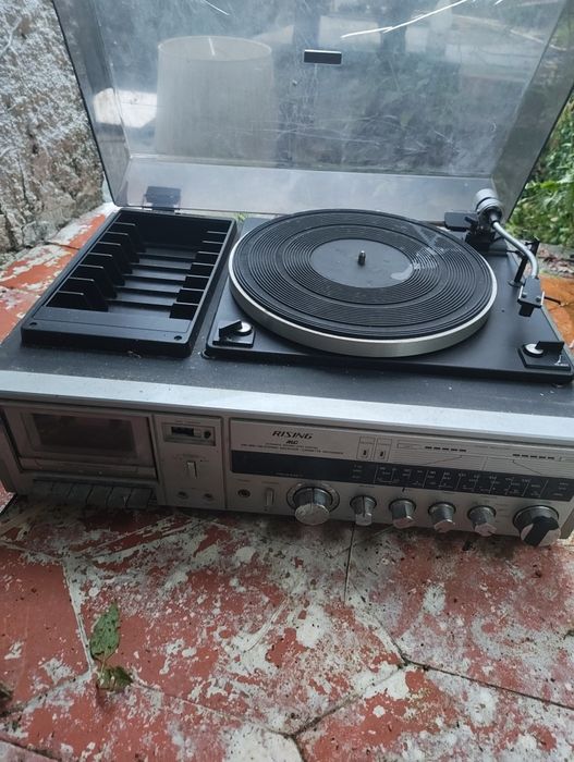 Vários eletrodomésticos para desocupar