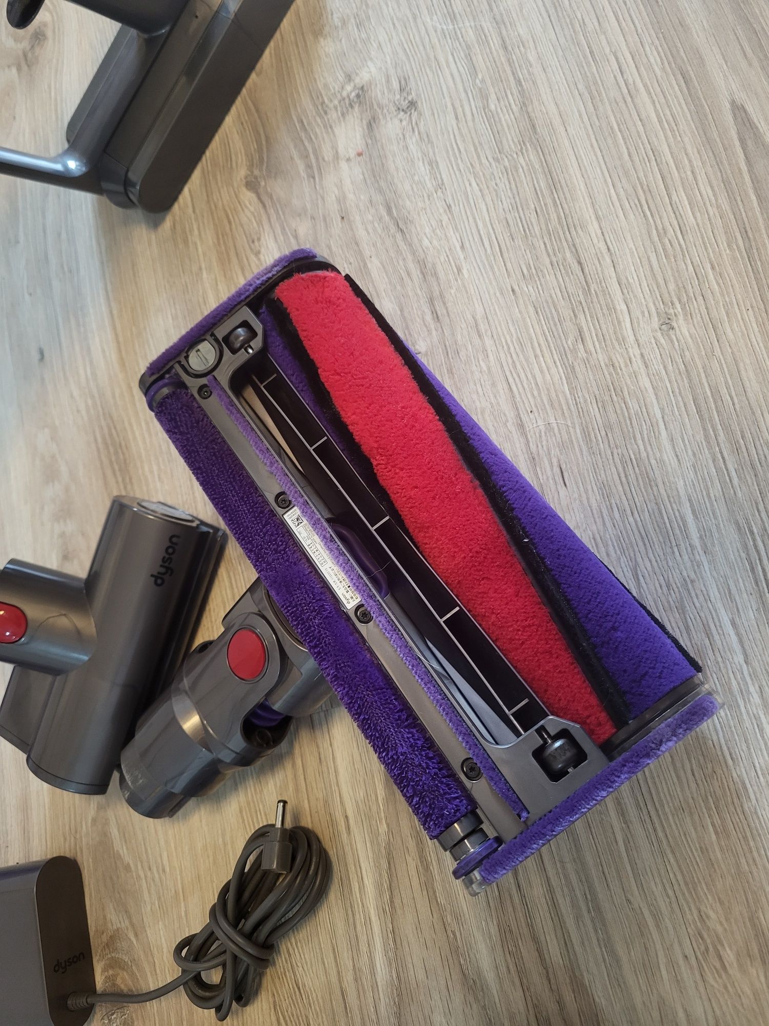 Odkurzacz Dyson V11 Torque Drive extra bezprzewodowy pionowy ŁADNY