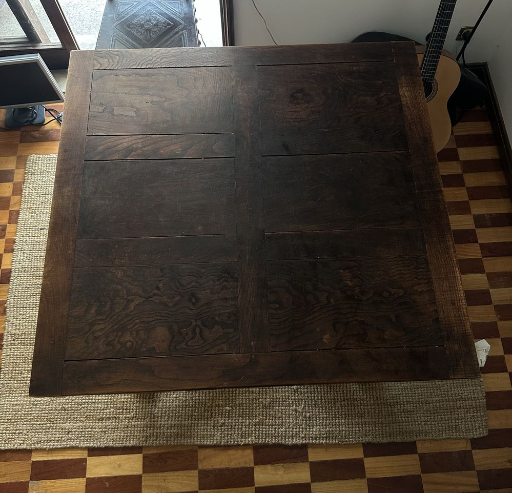 Mesa extensivel e 6 cadeiras estilo holandês