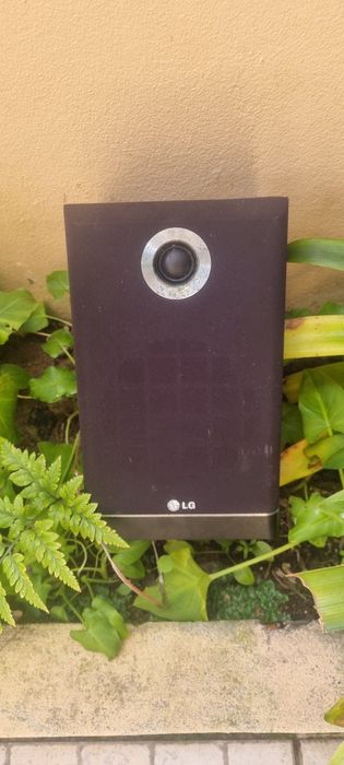 Coluna LG De interior