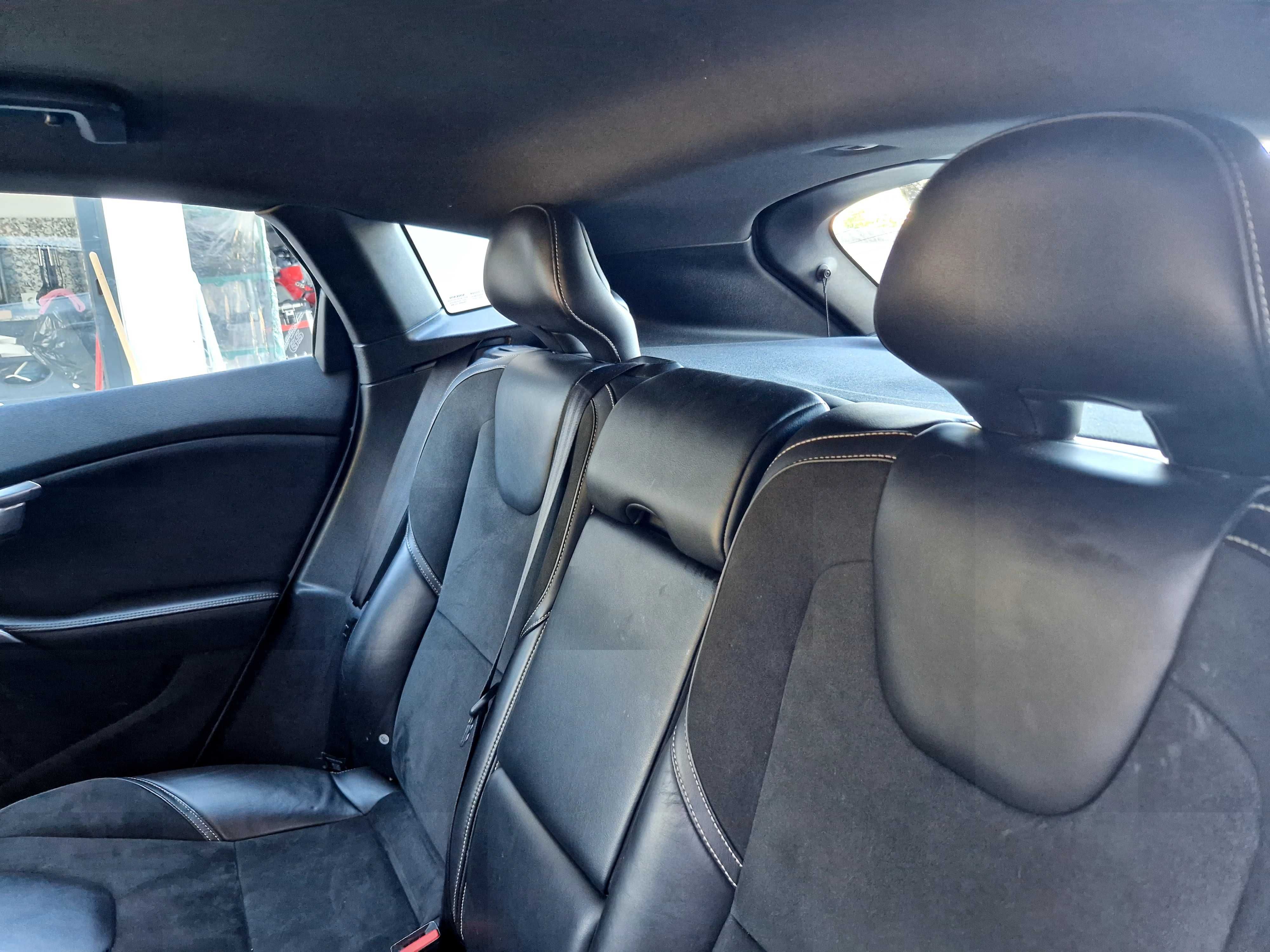 Volvo V40 R- Design 2.0 D2