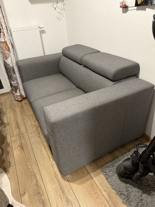 Sofa dwuosobowa w b. dobrym stanie