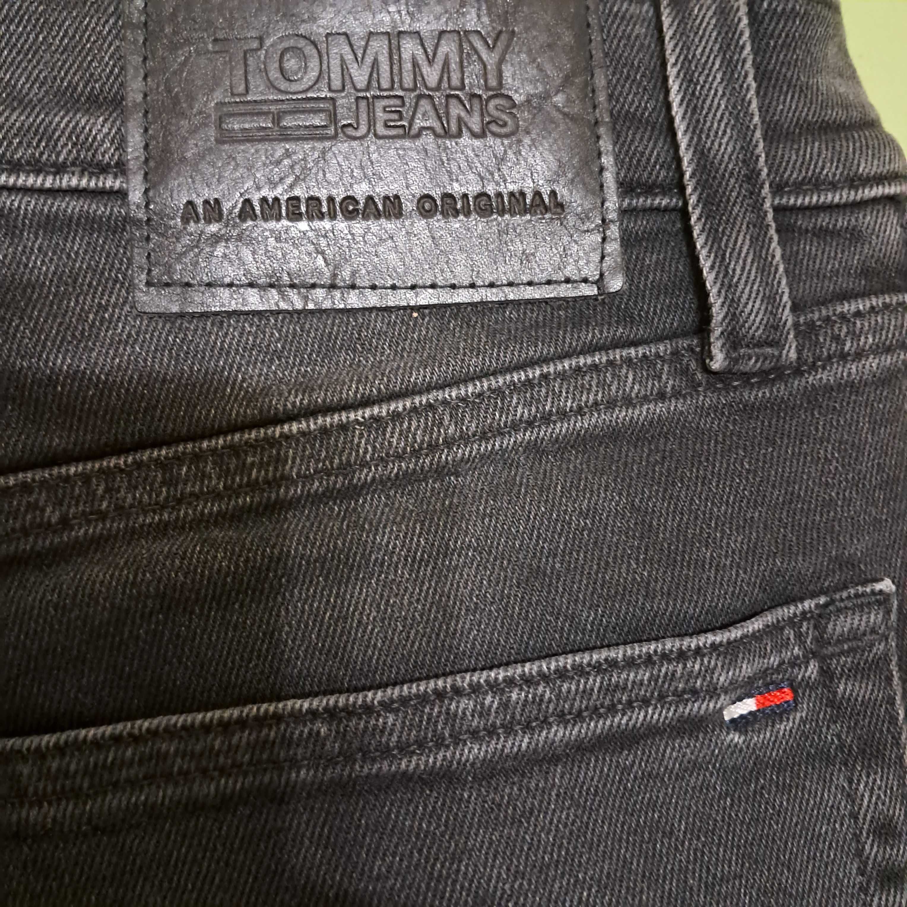 Męskie jeansy Tommy Jeans 32 / 32 czarne