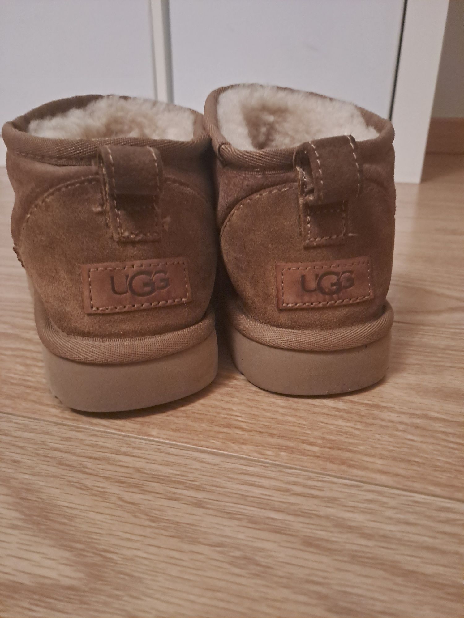 Ugg Mini camel 38