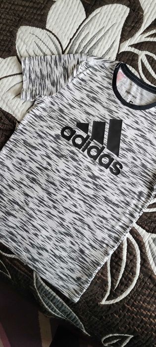 Bluzka Adidas - oryginalna, jedyna taka!