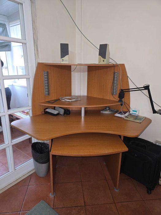 Secretaria de canto para computador