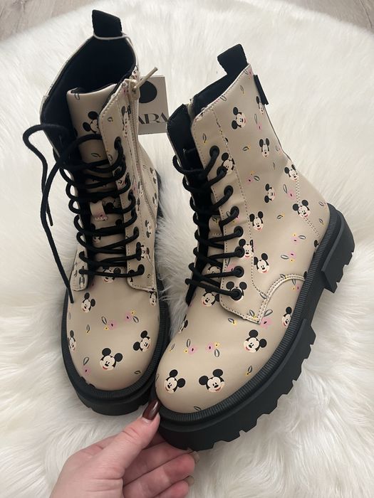 Черевики фірмові