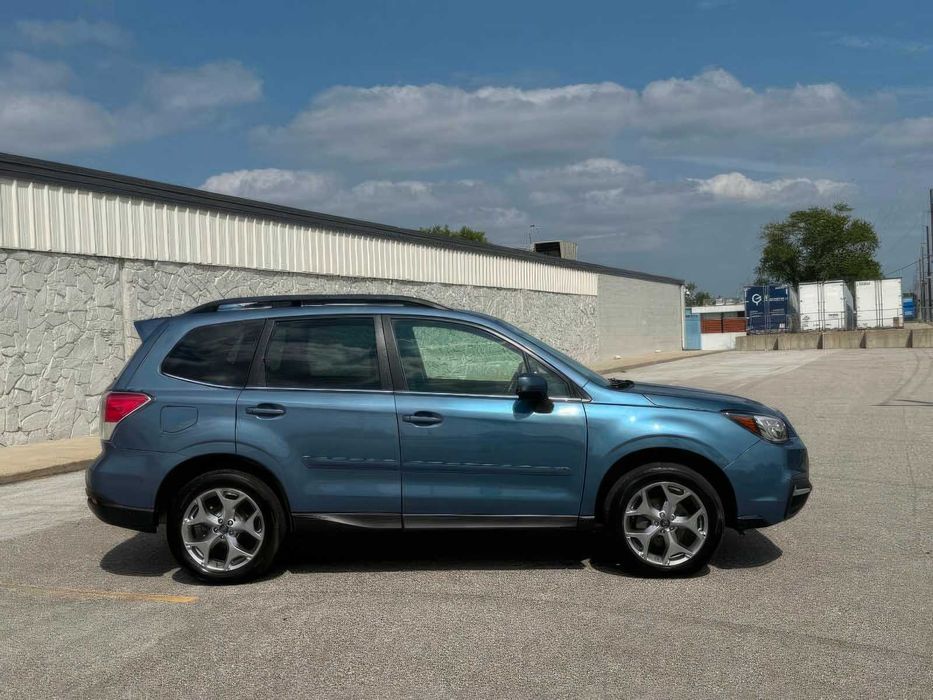 Subaru Forester      2018
