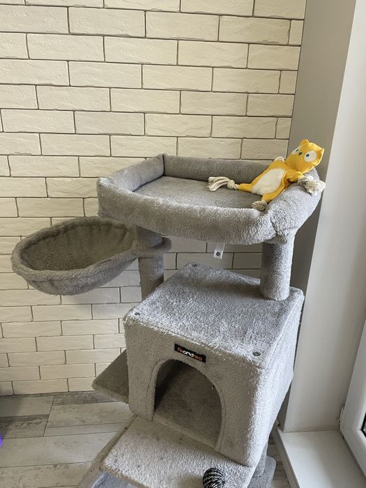 Domek/ drapak dla kota