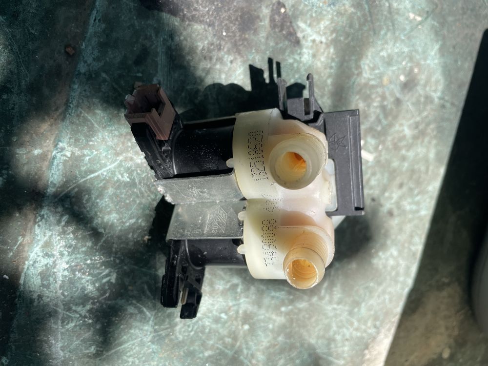 Eletrovalvula maquina lavar zanussi ts757t