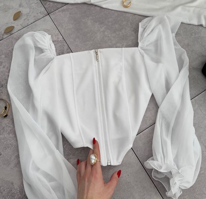 Продаю кофточку-блузу