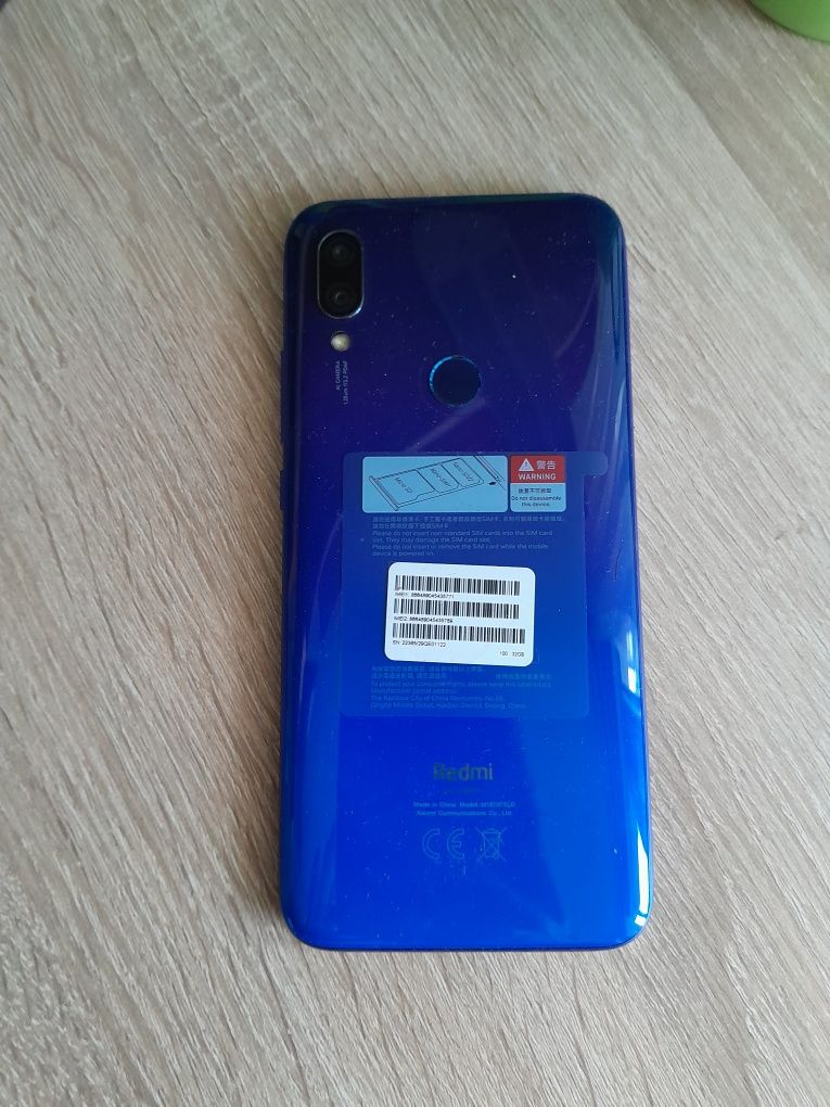 Телефон Redmi 7 32gb