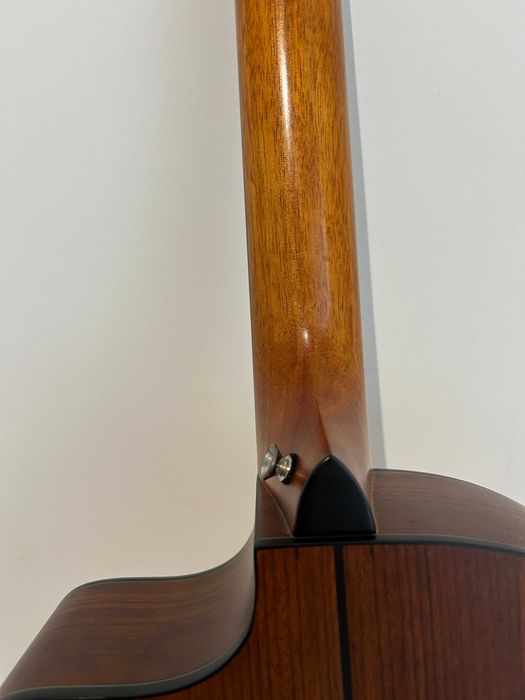 SX acoustic guitar steelstring excellent condition 130,-