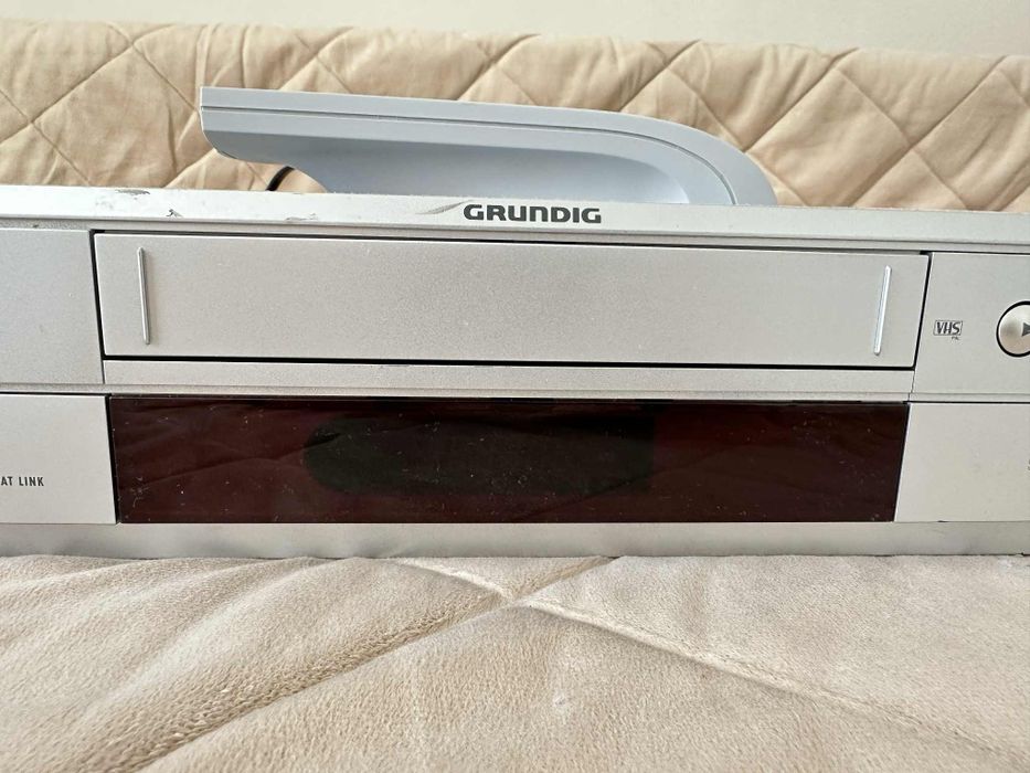 Magnetowid Grundig VHS stan bardzo dobry