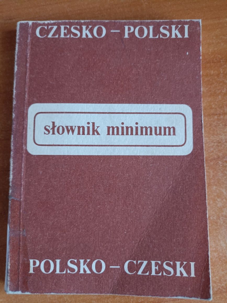 "Słownik minimum czesko-polski I polsko-czeski"