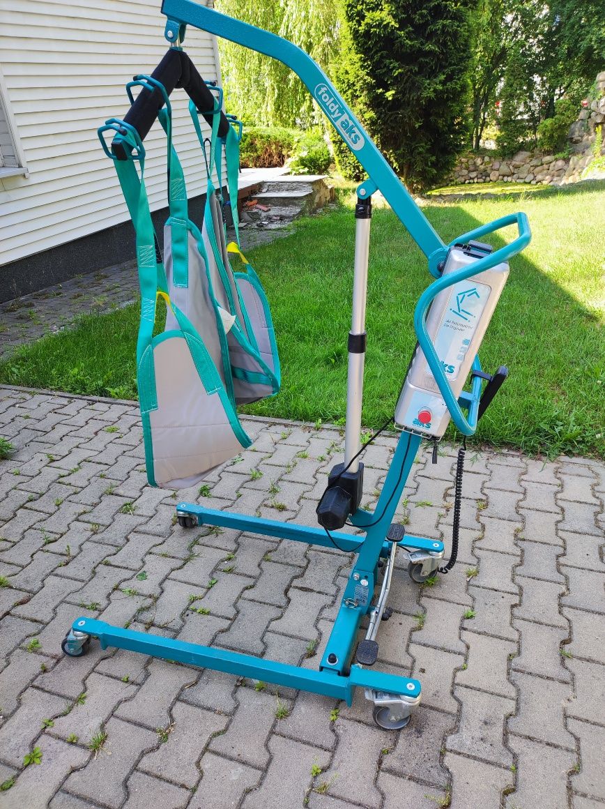 Elektryczny podnośnik AKS osobowy - pacjenta/ chorego