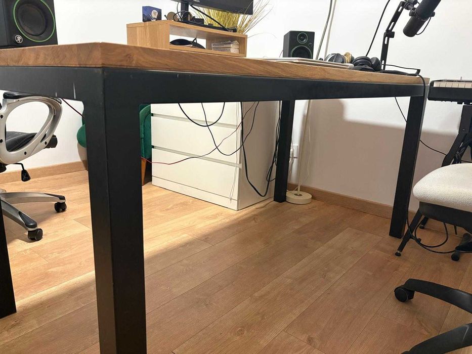 Mesa de escritório (madeira)