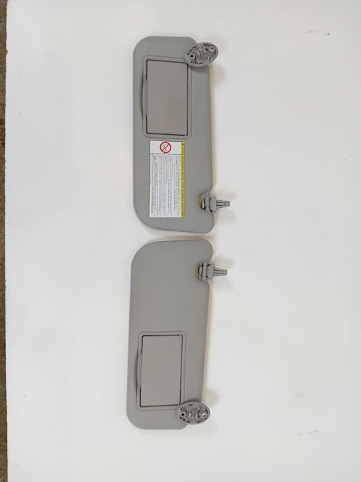 Osłona przeciwsłoneczna Toyota Yaris III 11/19 r