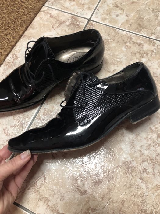 Vendo sapatos pretos homem 40