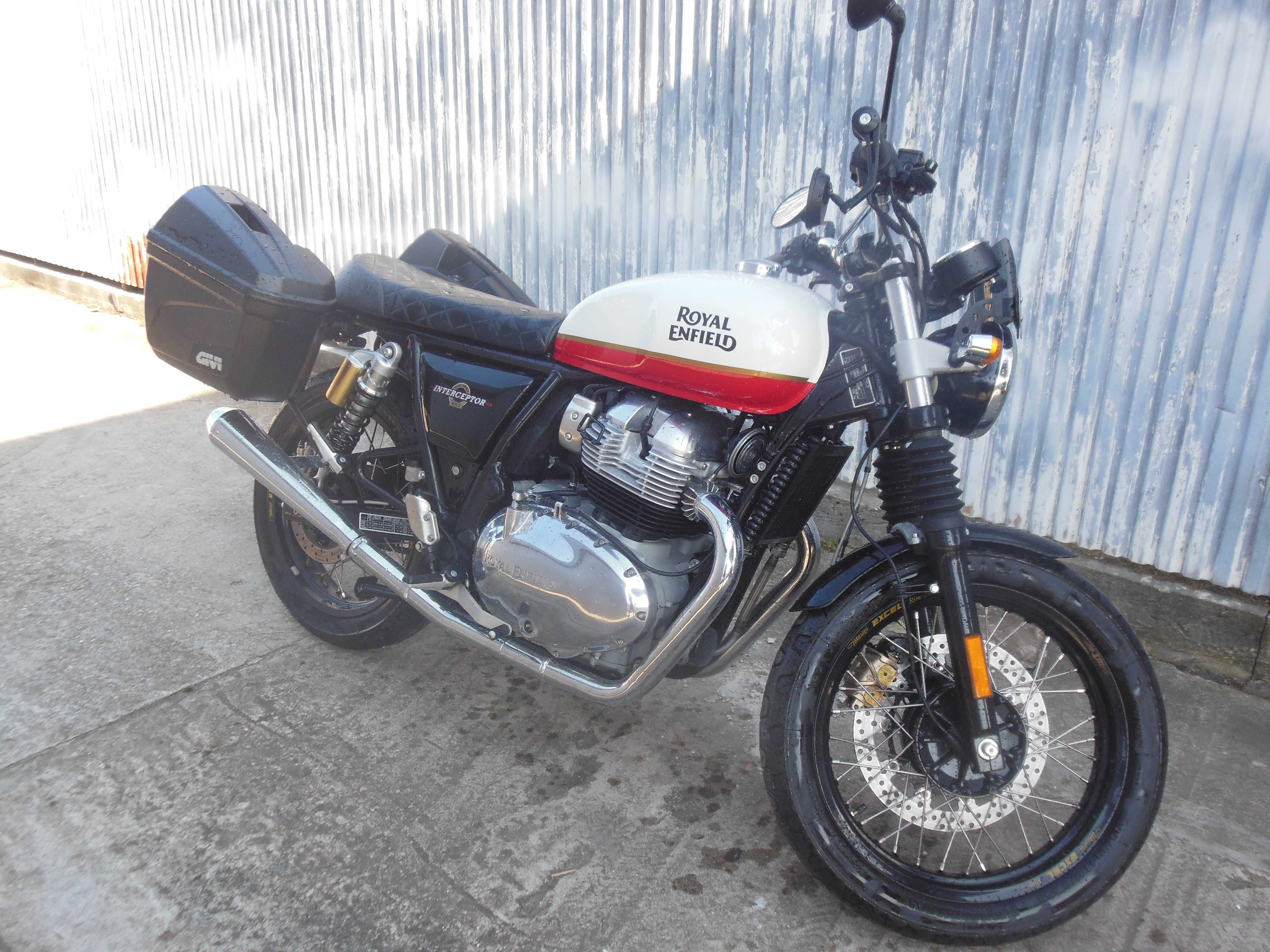 Royal Enfield 650 Interceptor continental gt bullet