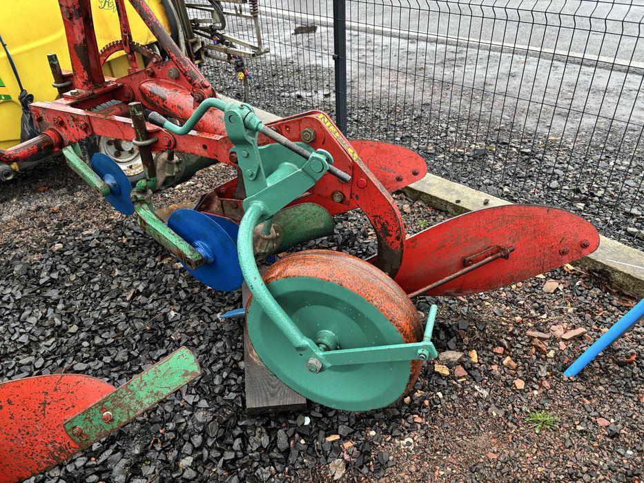 Плуг плужок Kverneland 2 корпусний захват 35 см