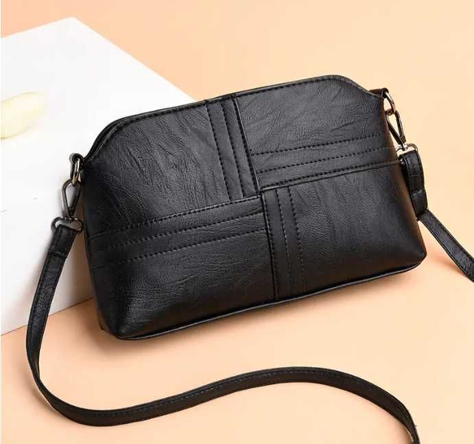 Нова чорна стильна сумочка через плече.