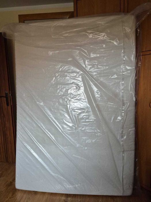 Materac sprężynowy 200x140x17