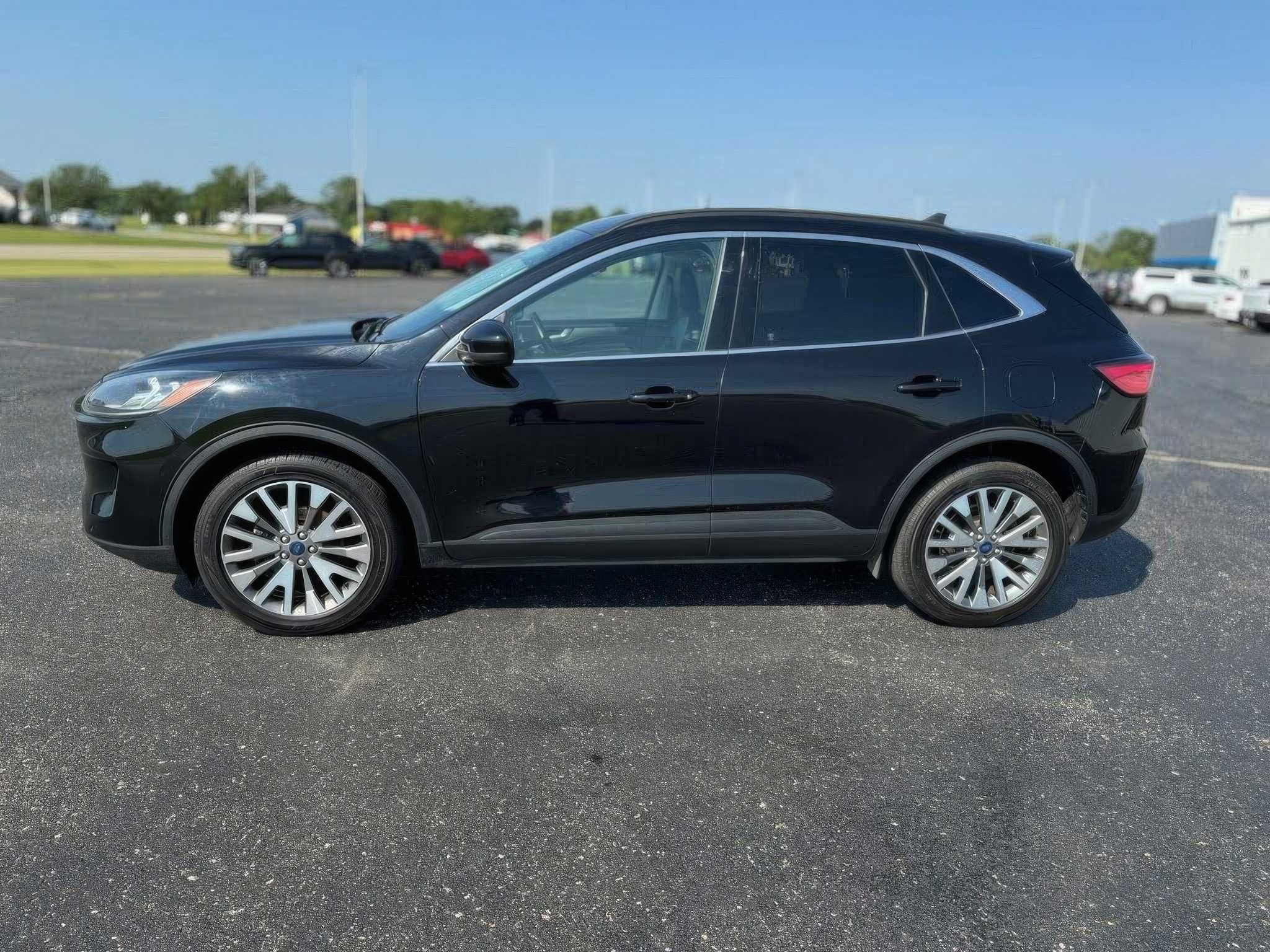 2022 Ford Escape Titanium