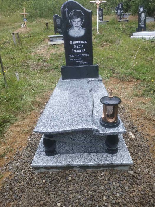 Пам'ятник дешево, опт