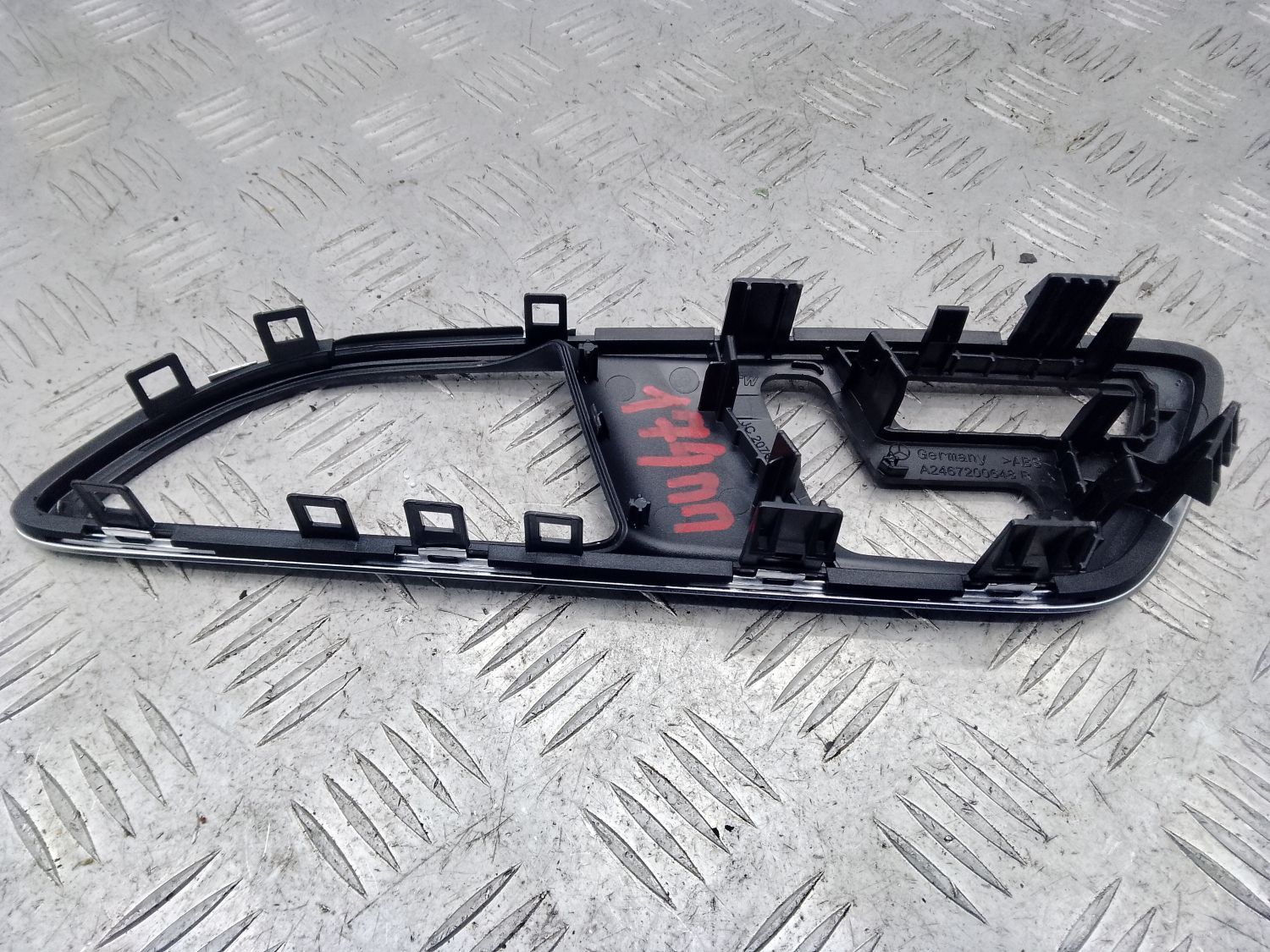 Накладка карты передней правой двери A2467200648 для Mercedes Benz C11