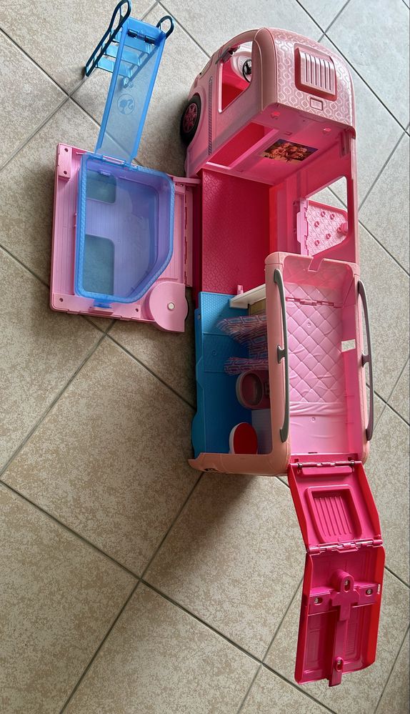 BARBIE autocaravana Mattel