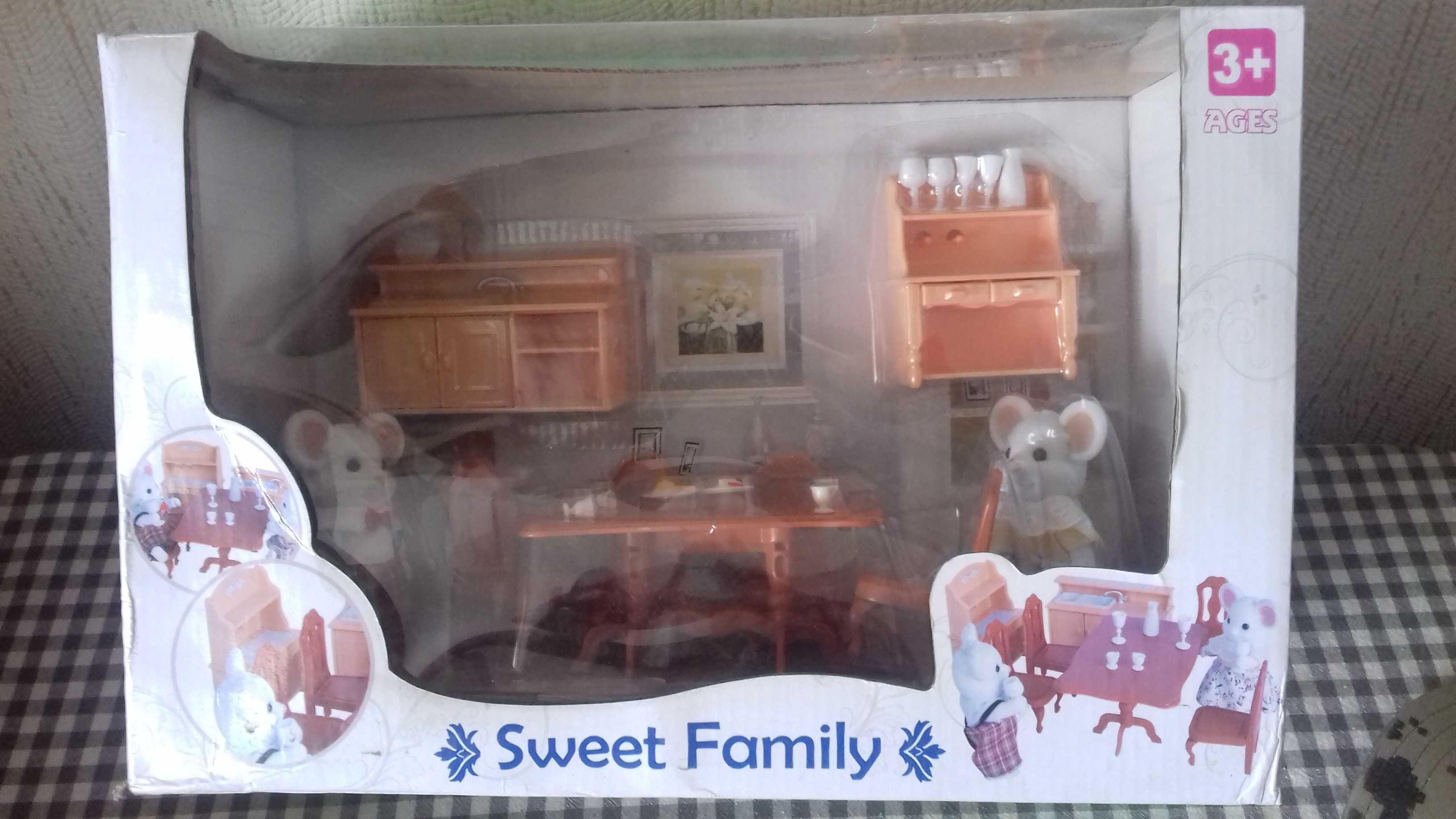 "Sweet Family"  1601F (3+)