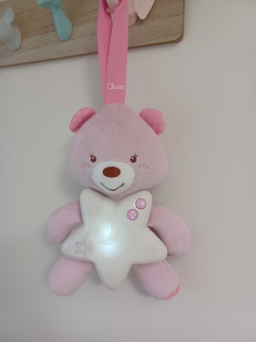 Chicco Ursinho Boa Noite luz de presença música e ruído branco bebé